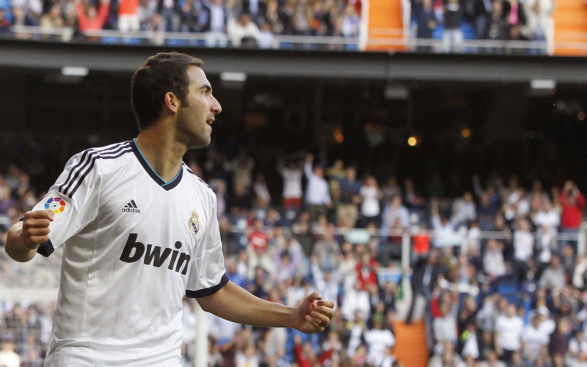 威尔士力克里昂，托尼成为关键先生